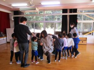 １月２９日わらべ歌遊び４