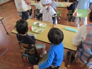 1給食手伝い