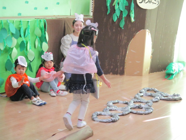 ひまわり組発表会(2)