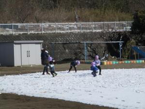雪遊び２
