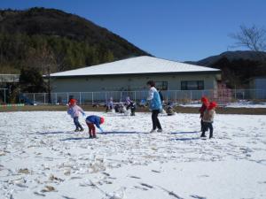 雪遊び５
