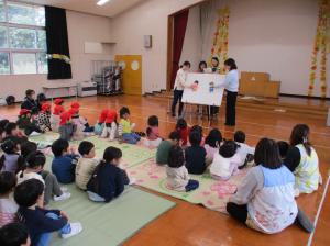 R8.２かみしばいの会２