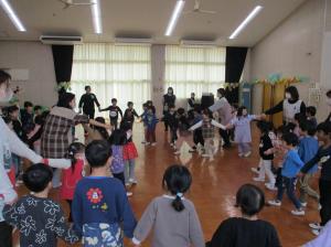 R8.２お別れ会リズム遊び