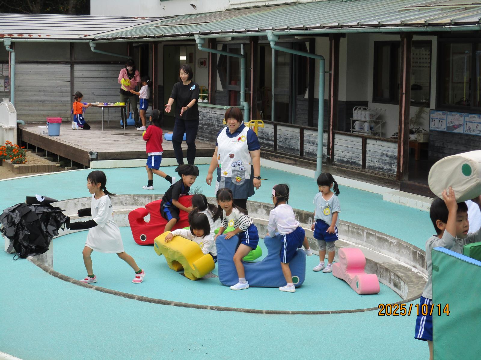 テラスで遊ぼう