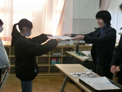 冬休み前に集会を開きました