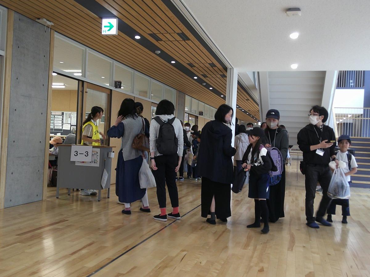 小中合同引き渡し訓練を実施しました