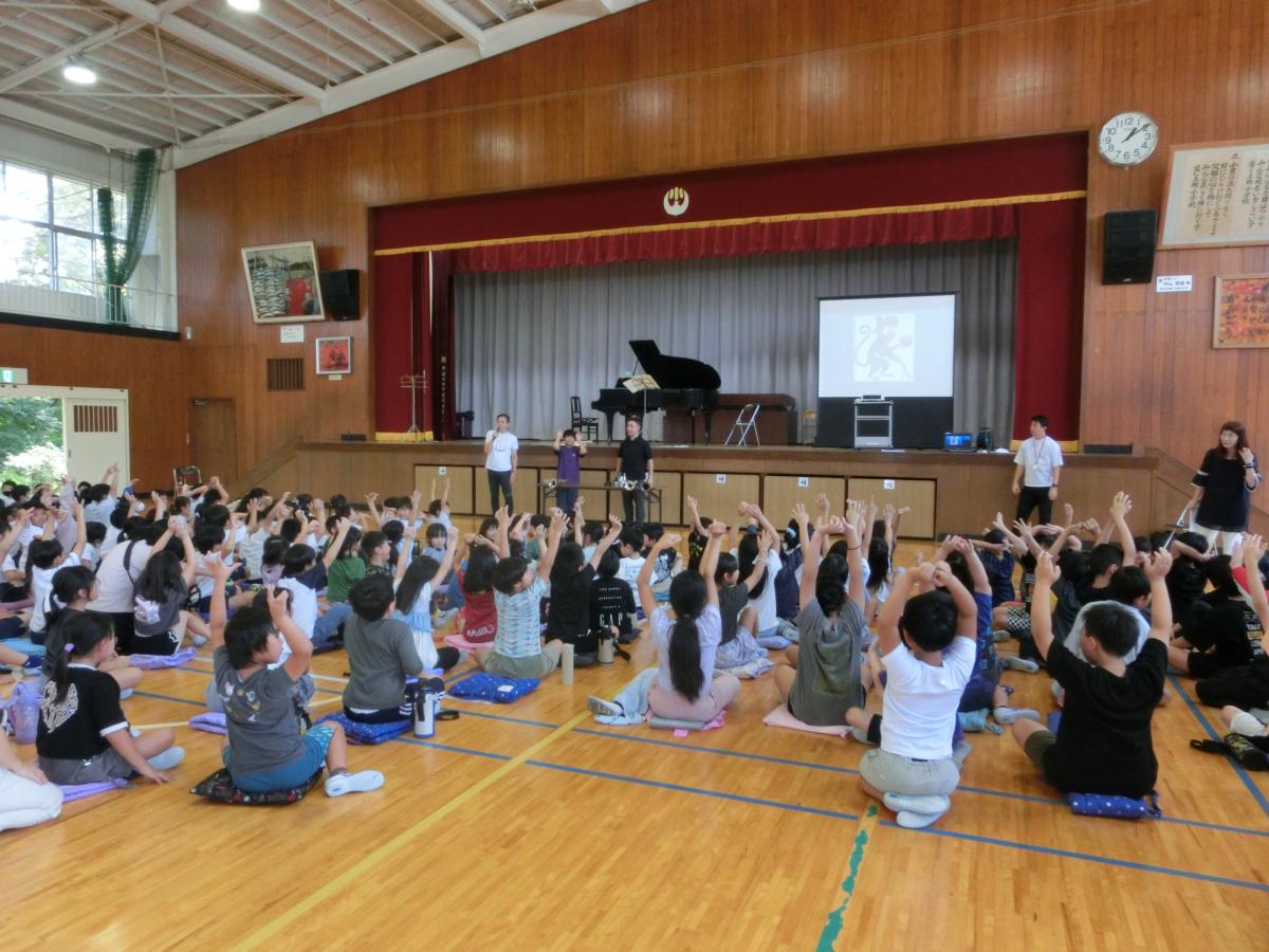 3年生 トランペットの音色に感動!