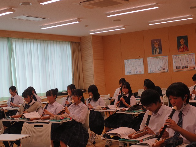 10月2日(木) 「フィンランディア」 9年生 音楽