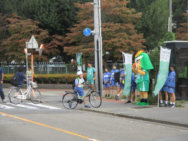 10月7日(火)つくばユナイテッドSun GAIA朝のあいさつ運動