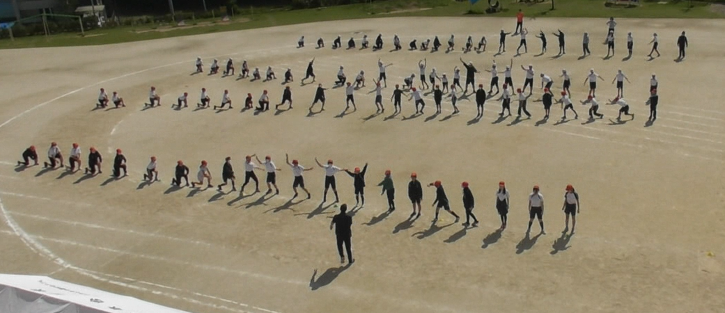 表現運動の練習をしています!