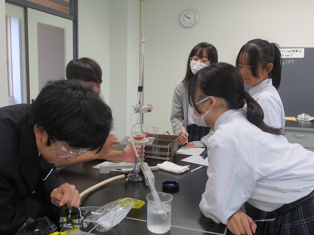 10月15日(水) 蒸留 7年生 理科