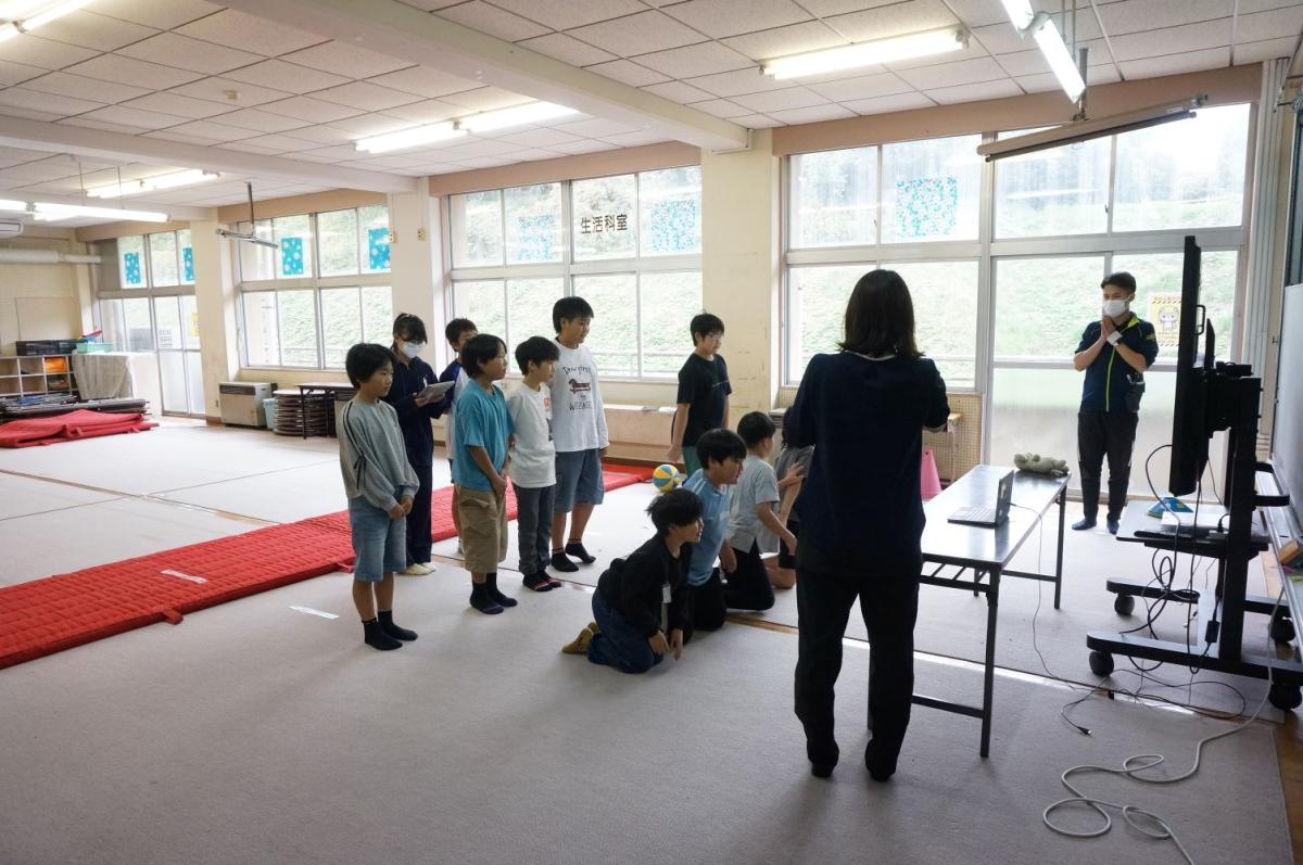 児童集会(体育委員会)