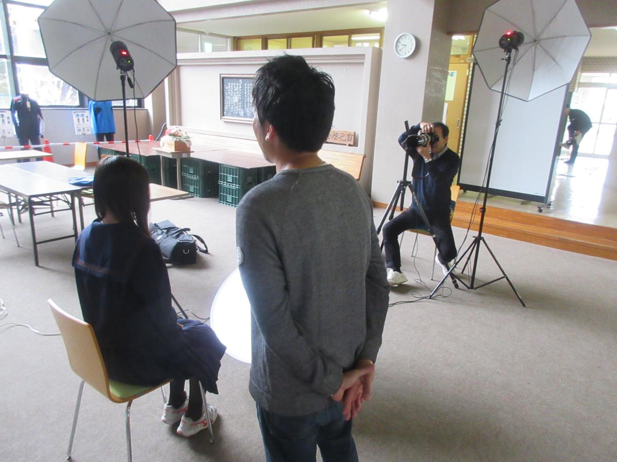 卒業アルバムの撮影が始まりました