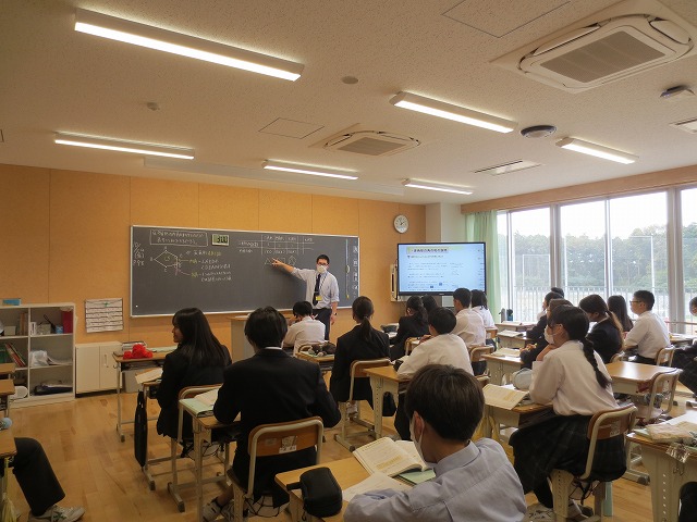 10月24日(金) 多角形の角の和 8年生 数学