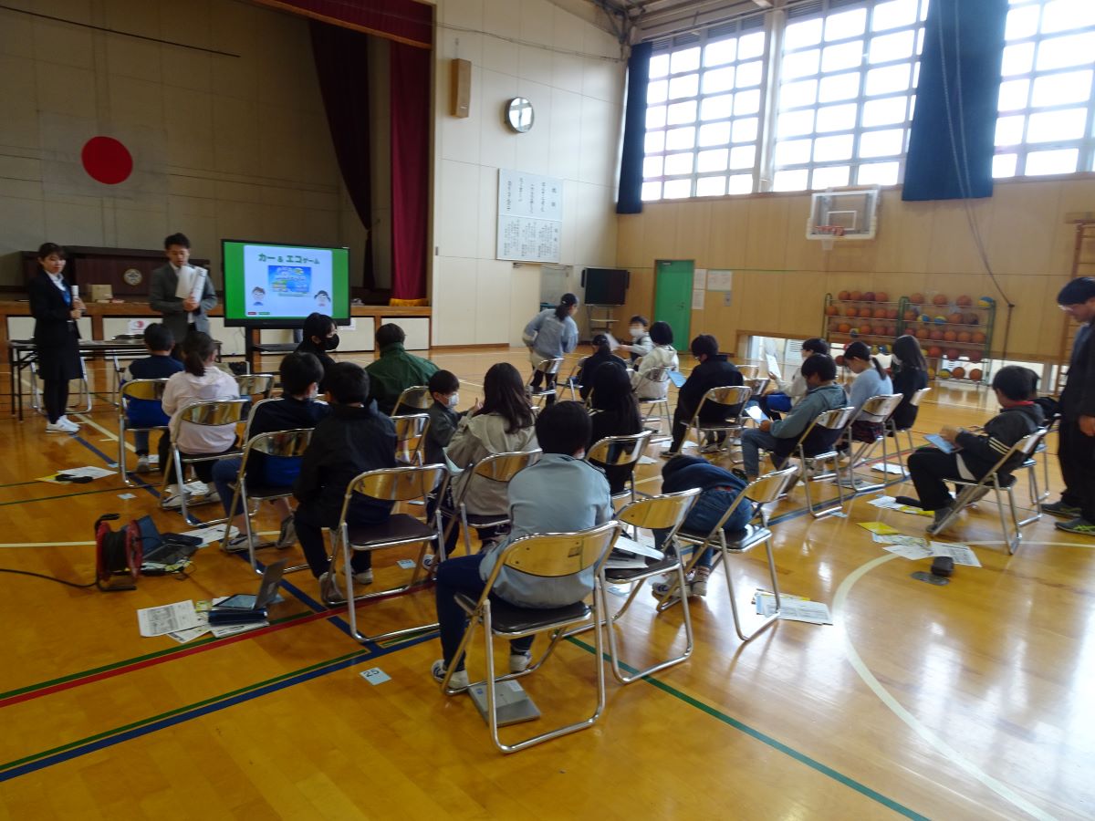 「クルマまるわかり教室」が行われました