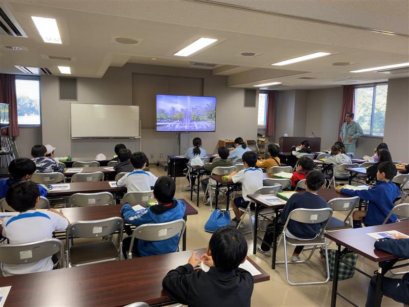 クリーンセンター見学に行きました