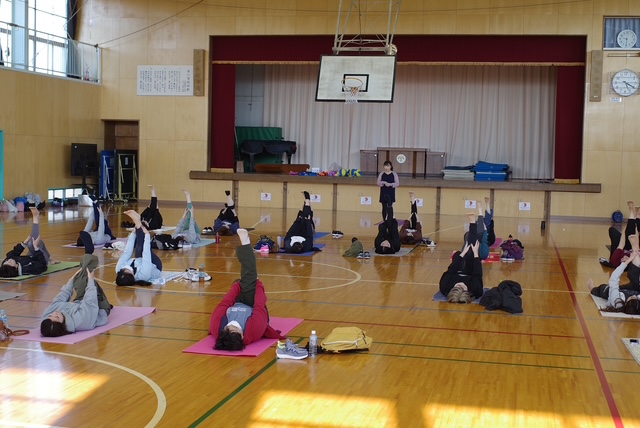 家庭教育学級 ピラティス体験