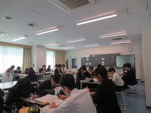 11月7日(金) 電流と電圧 8年生 理科