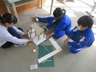 柳橋プラン 柳小まつりに向け準備中です(中チーム)