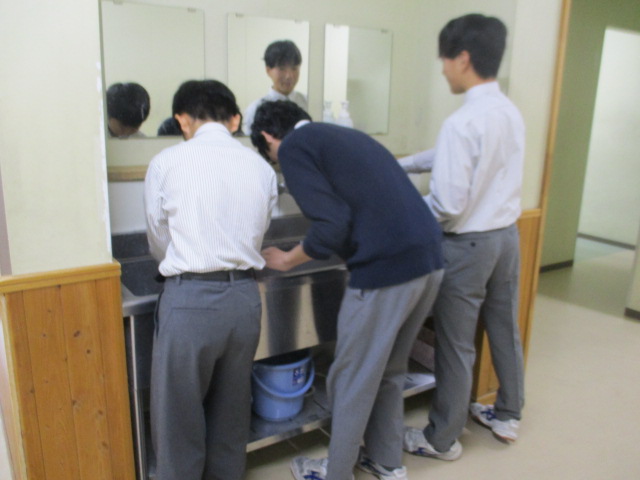 11月11日(火)大掃除