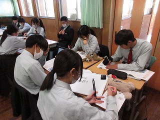 【8年生】道徳の授業の様子