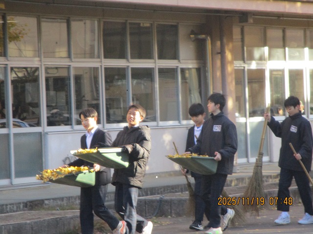 今季最低気温。寒さの中でも頑張っています。