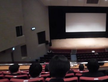 8年生「地球のステージ」鑑賞