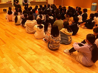 4年生 ブックトーク!