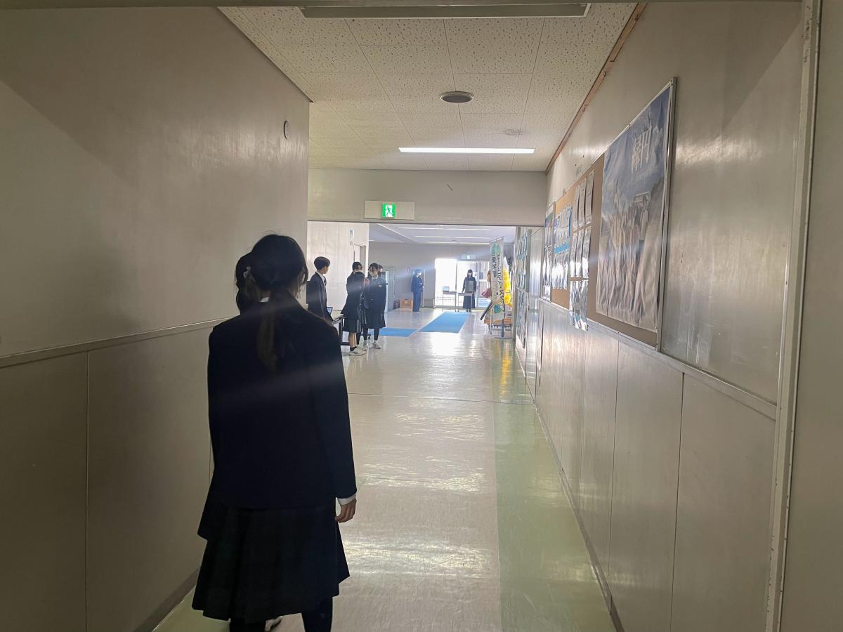 7年生理科・研究授業を行いました(光の性質)