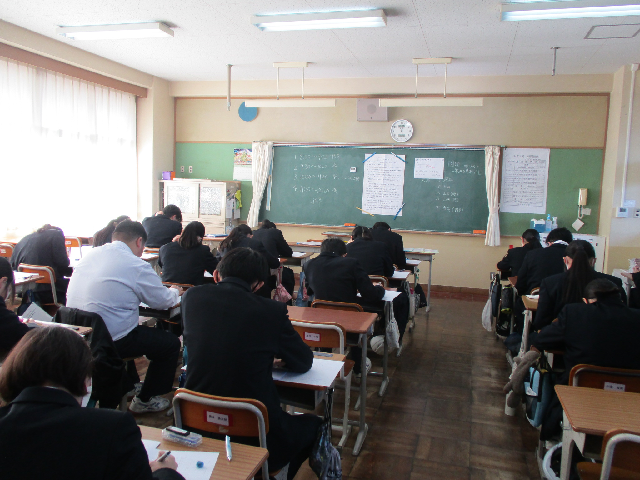 2学期期末テストが行われました(9年生)