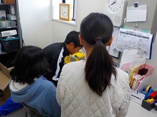 元気に朝のスタート! 生活委員会の子どもたちによる朝の放送!