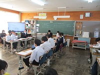 9年生 ディベート大会 12月16日