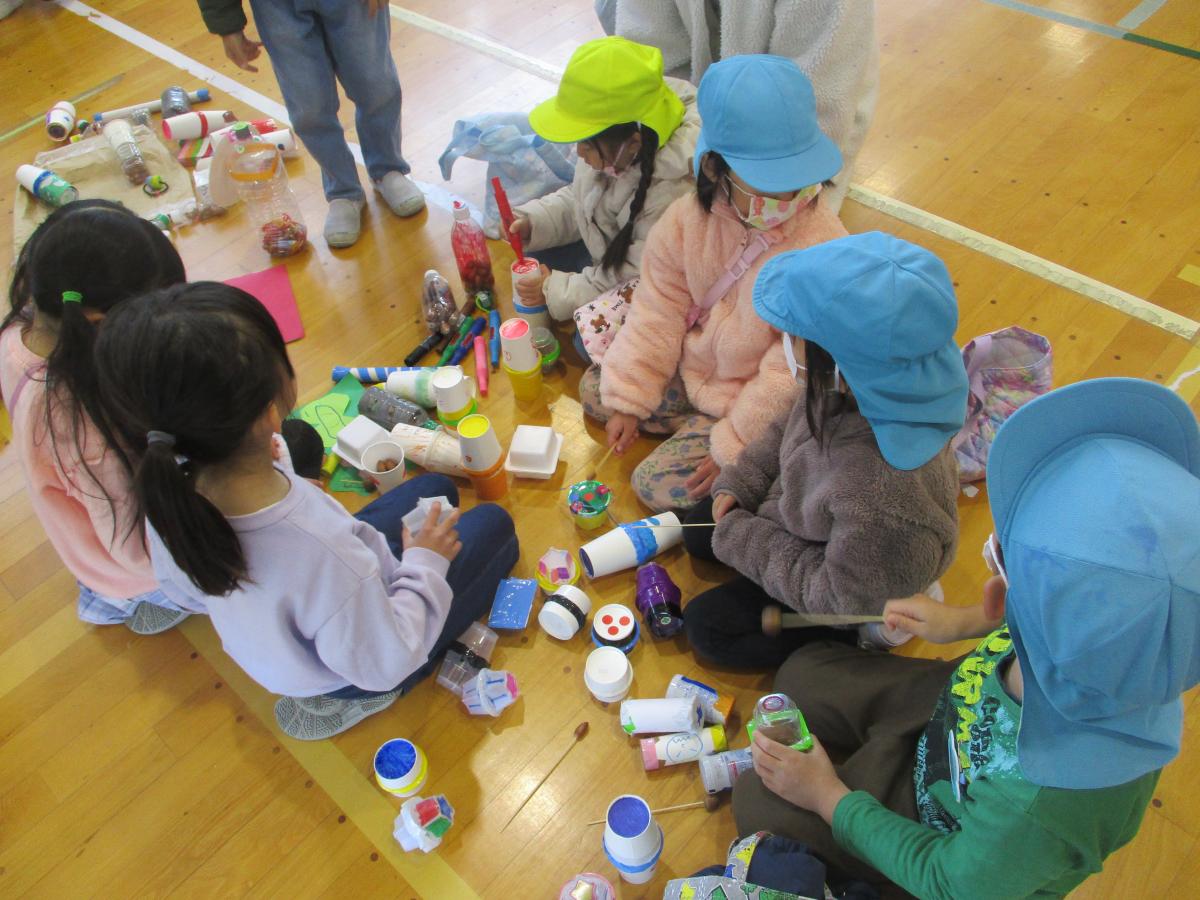 幼稚園・保育園のお友達を招待してあきまつりを行いました