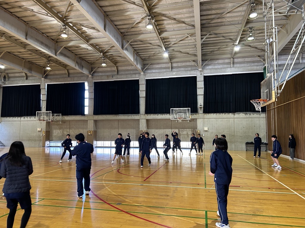 昼休み、体育館開放!!