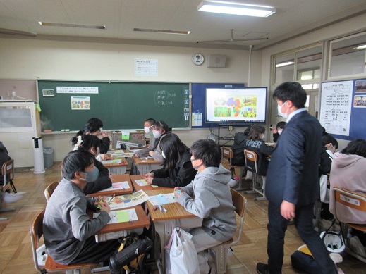 新7年生体験授業を行いました