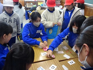 クラブ見学 3年生が体験しました