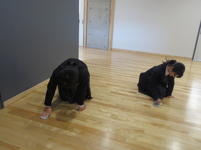 2月4日(水) 自分たちの学校をきれいに