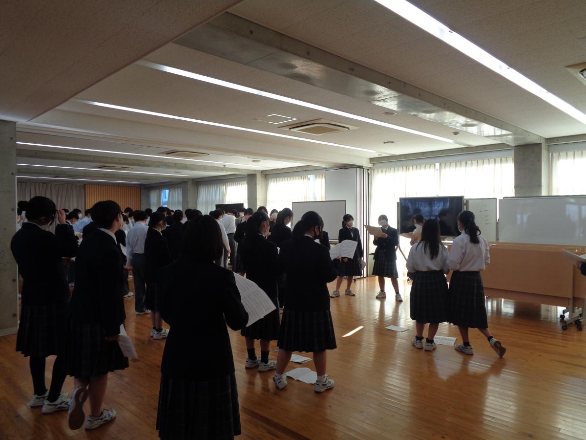 卒業合唱の練習に取り組んでいます