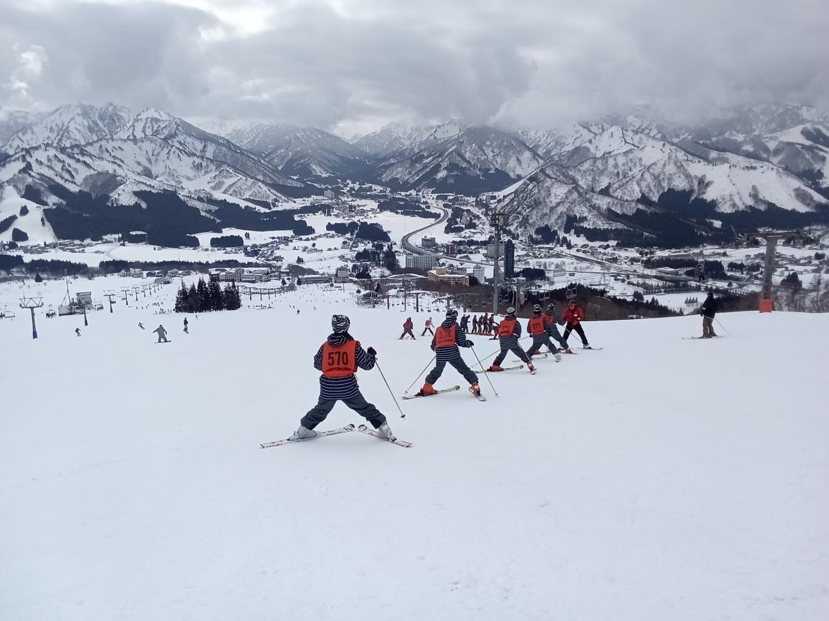 7年生自然体験学習3日目スキー学習
