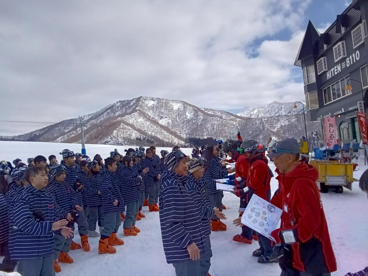 7年生自然体験学習3日目スキー学習閉校式