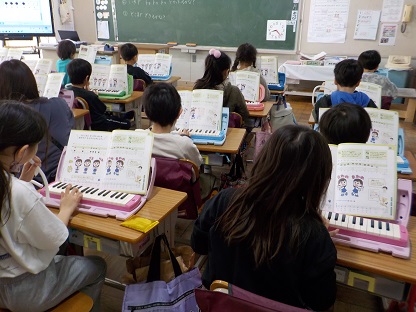 1年生 鍵盤ハーモニカ