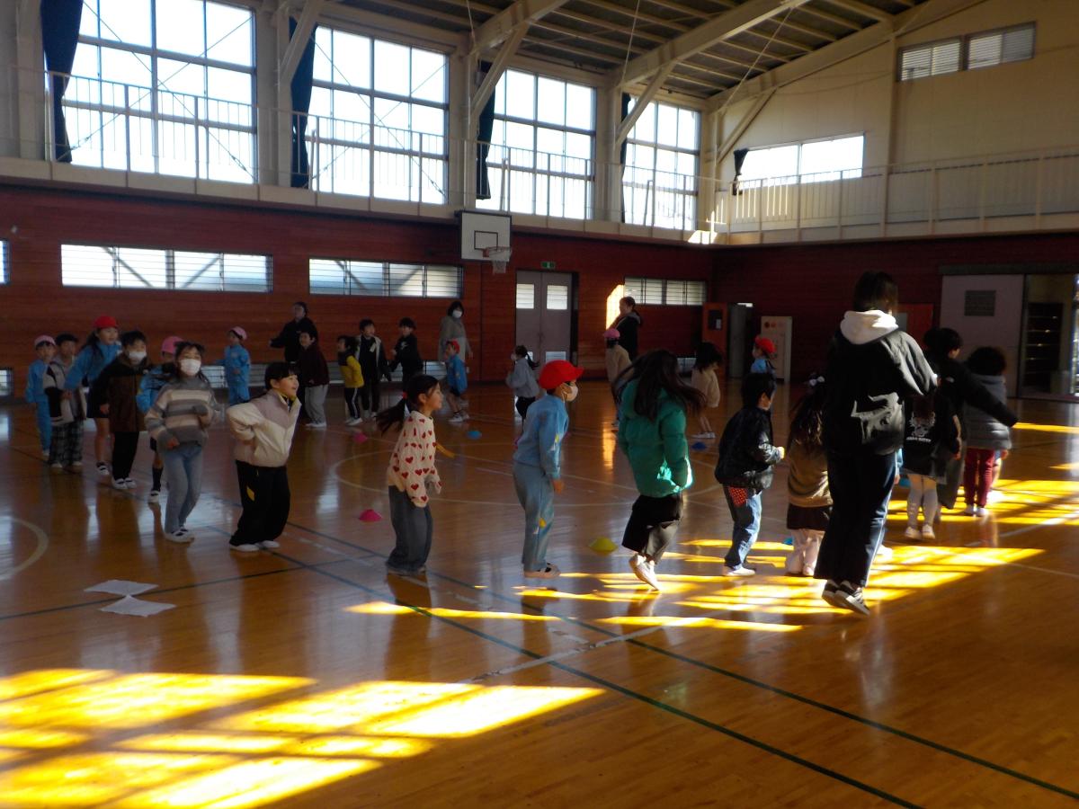 保幼小連携「なかよし交流会」を実施