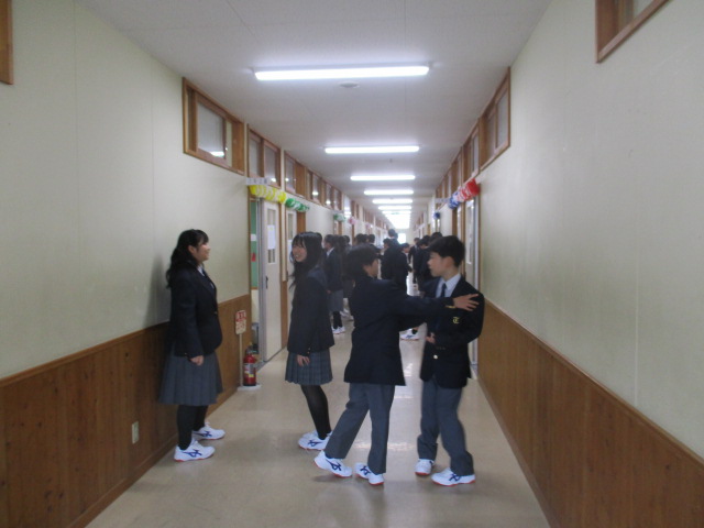 4月10日(金)7年生 休み時間