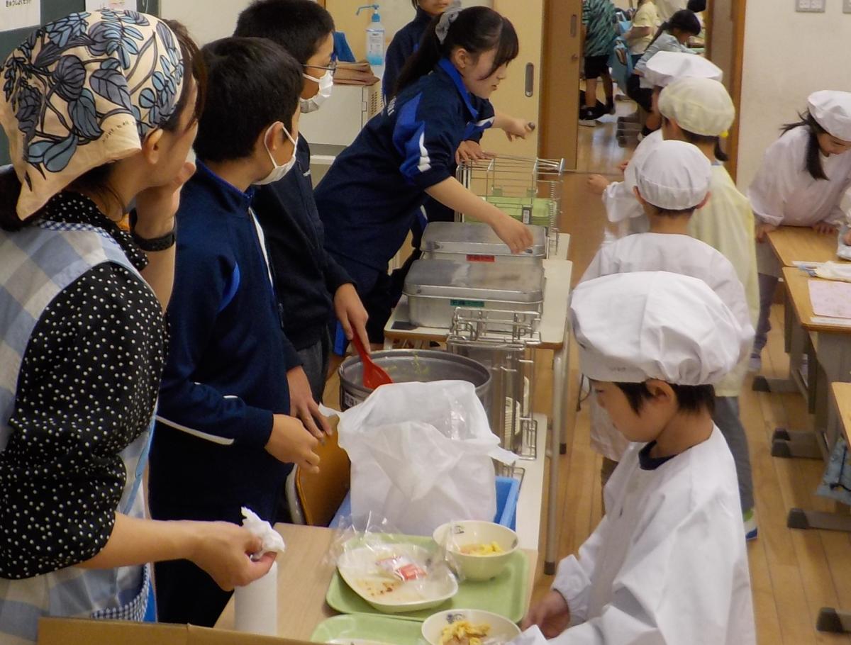 優しく丁寧にサポートしています。