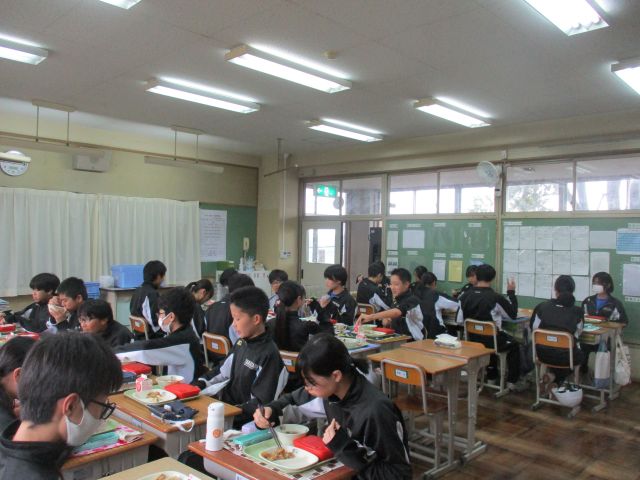 給食の様子