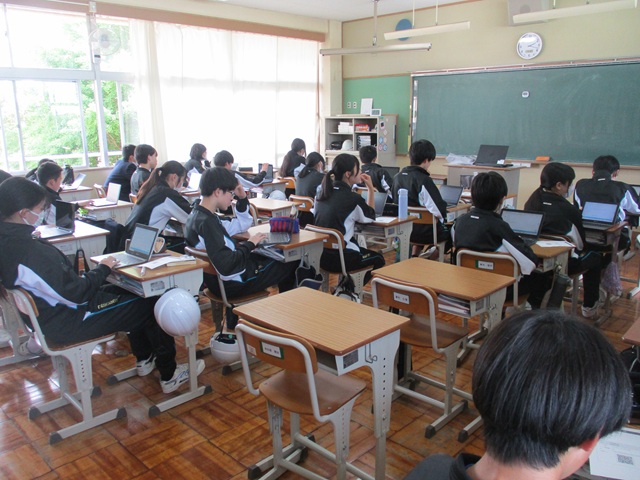 自分自身を見つめる時間。i-Checkを行いました。