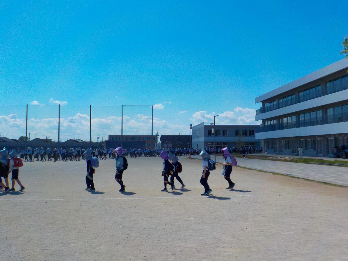 4年生 引き渡し訓練を実施しました!