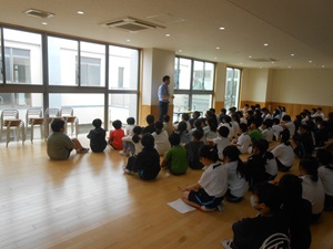 6年生、学年集会を行いました!