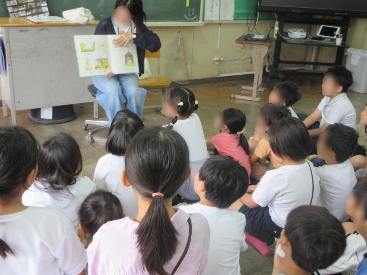 【学校より】はっぱのおうちの読み聞かせ
