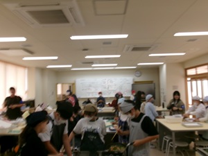 R8 6年生調理実習を行いました!